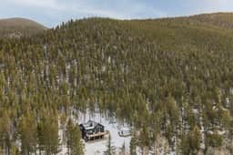 Mtn Chalet | Cedar Hot Tub | 2 Kings | Starlink - Image 4